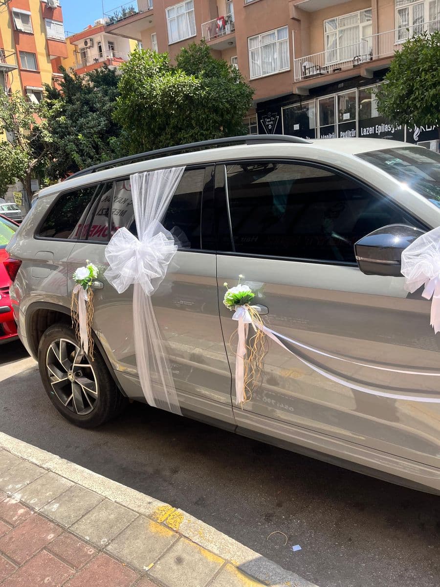 Beyaz Yapay Gelin Arabası - Küçük Görsel 4