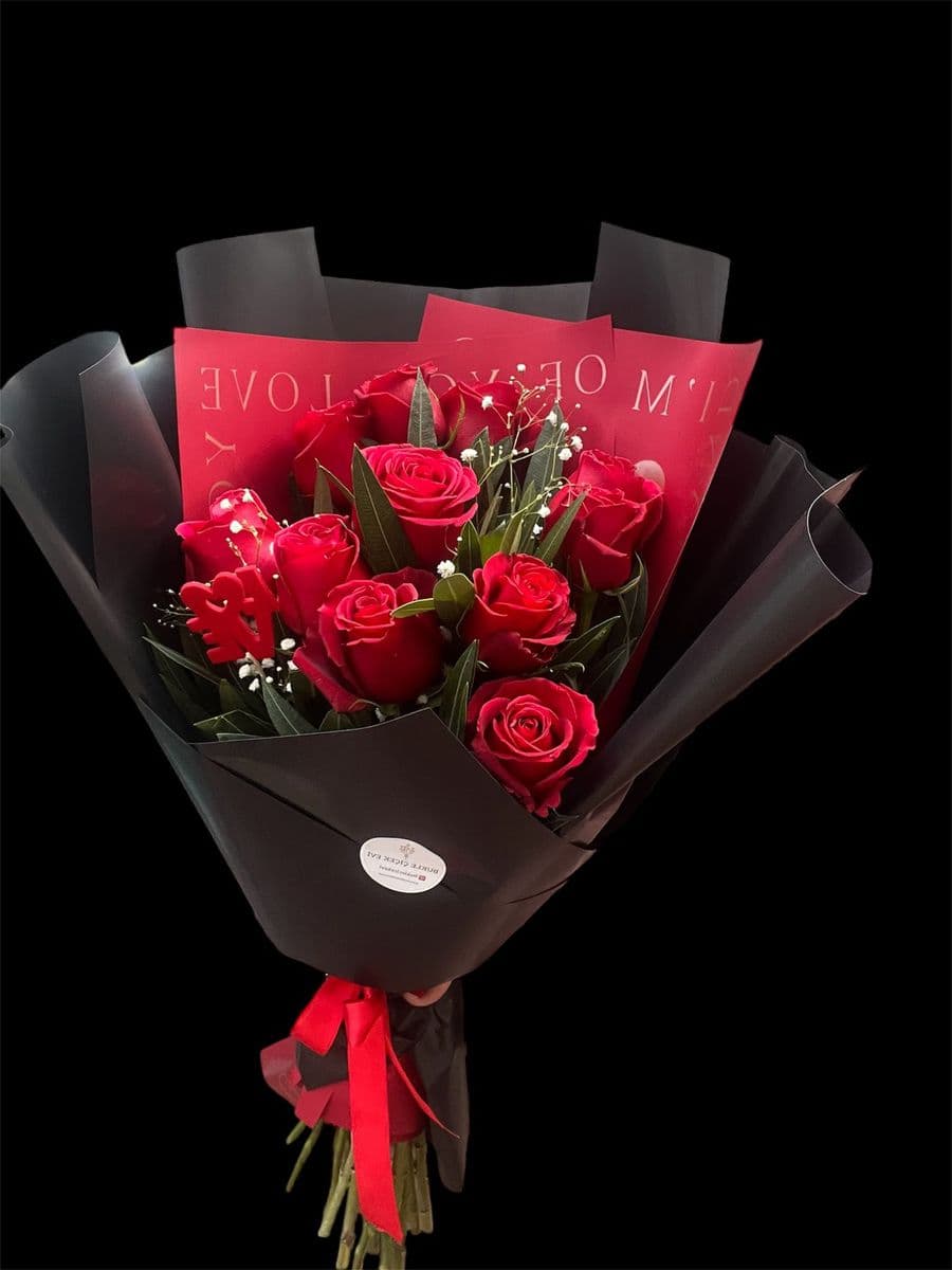 11 li Gül Buketi Siyah Jelatinde