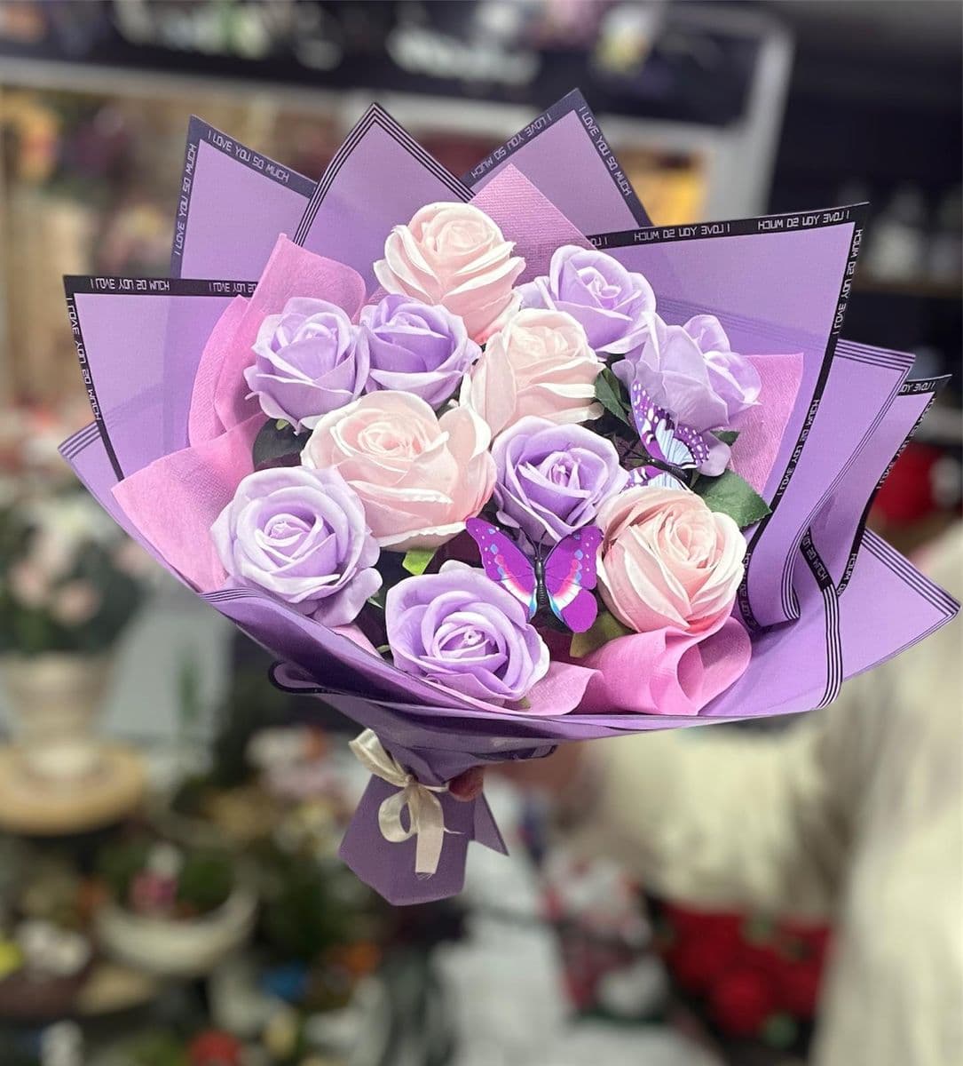 Lila Güllü Yapay Zerafet