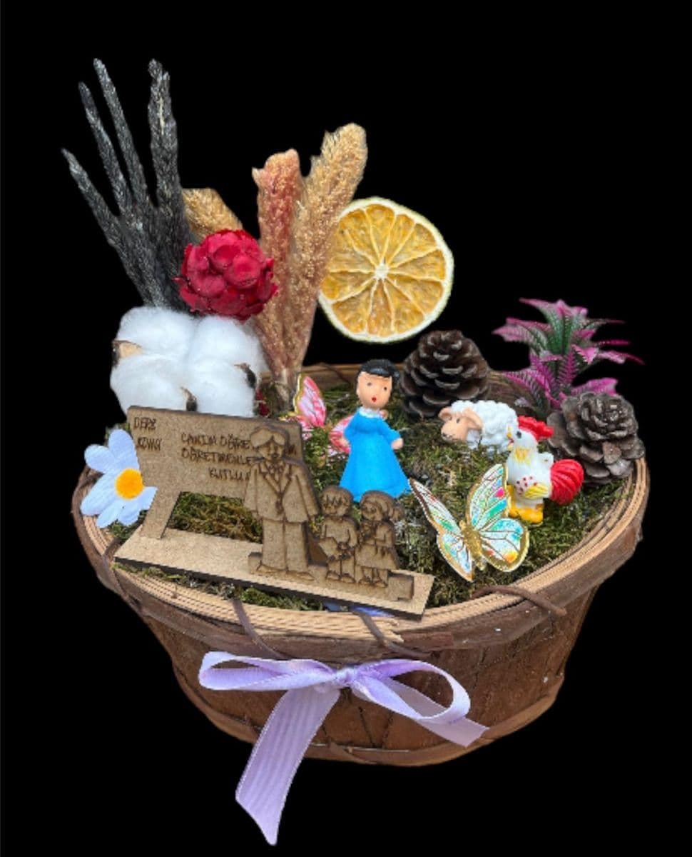 24 Kasım Temalı Sepet Teraryum - Küçük Görsel 3