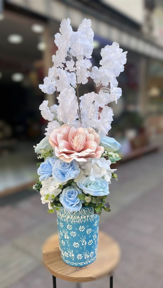 Kütahya Çinisinde Bahar